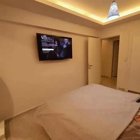 Flat For Rent At The City Center Of * קוסדסי