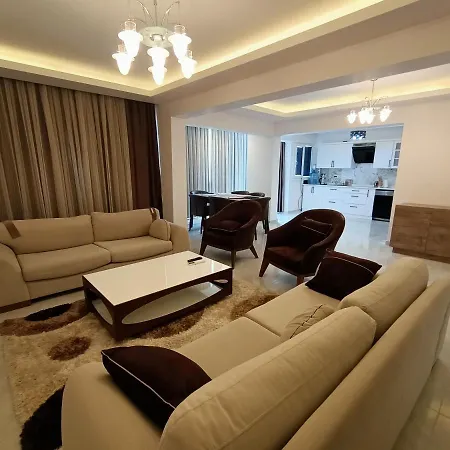 Flat For Rent At The City Center Of קוסדסי