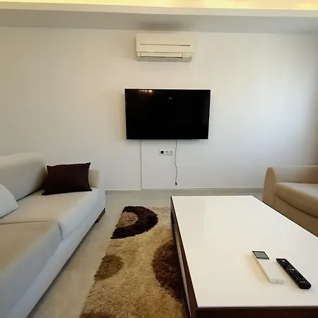 Apartment Flat For Rent At The City Center Of